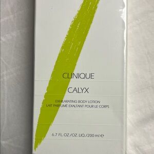 Clinique Calyx Body Lotion in White and Green